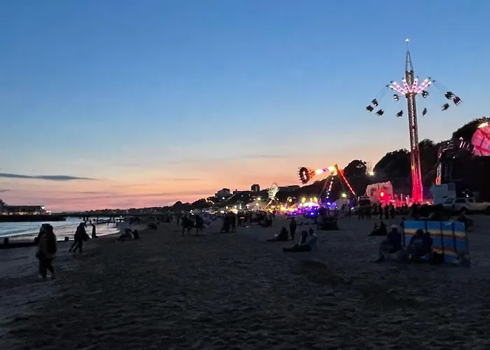 Hoburne Beach Escape Near Christchurch