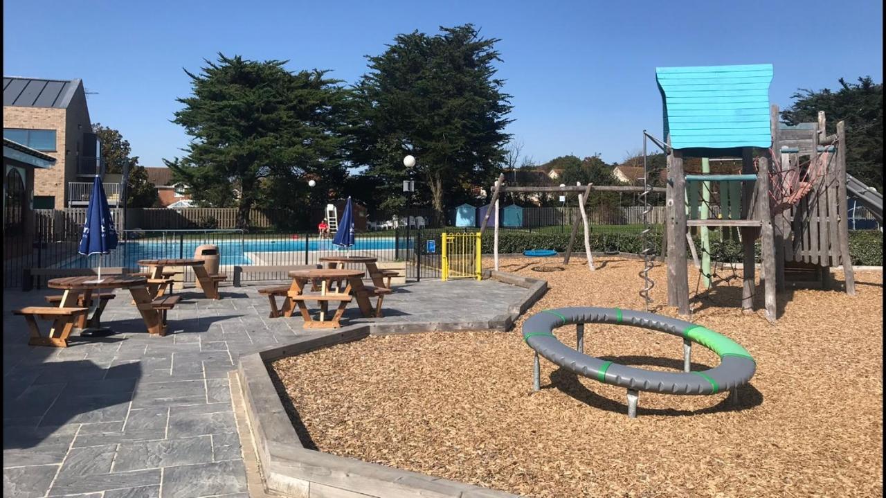 Hoburne Escape Near Christchurch Mudeford